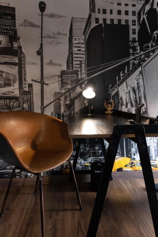 B&Business - Fibra Ultraveloce, Angolo Fitness, Smartworking & Parcheggio Coperto Su Richiesta Cosenza Luaran gambar