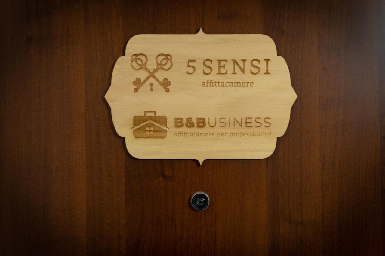 B&Business - Fibra Ultraveloce, Angolo Fitness, Smartworking & Parcheggio Coperto Su Richiesta Cosenza Luaran gambar